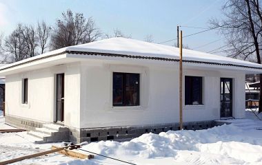 Можно ли зимой строить дом из газобетона?