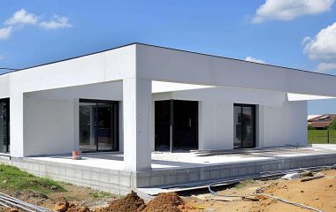Проекты домов из газобетона с мансардой: варианты и их преимущества